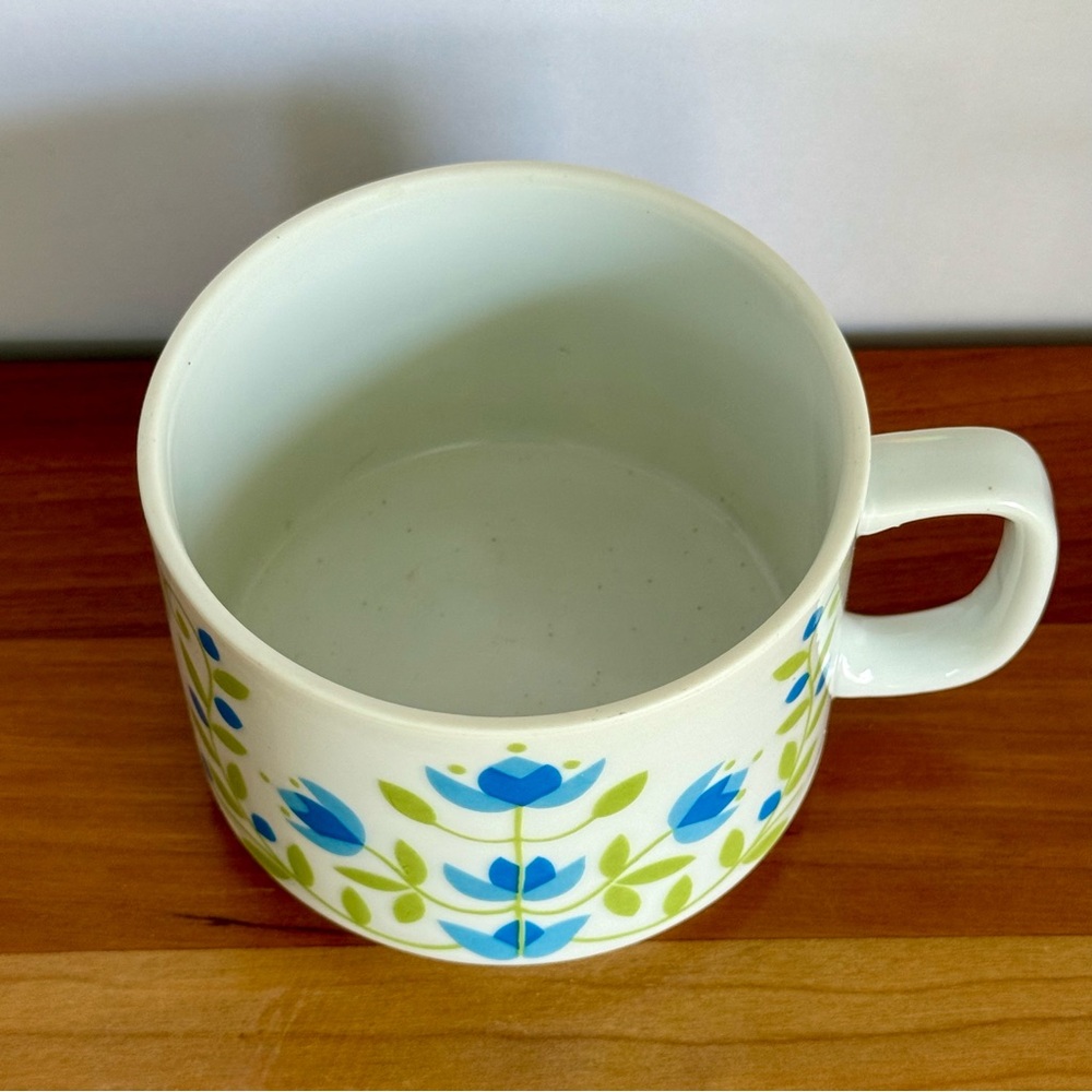 Vintage Blue and Green Ceramic Mug with Floral Design - Picture 10 of 11